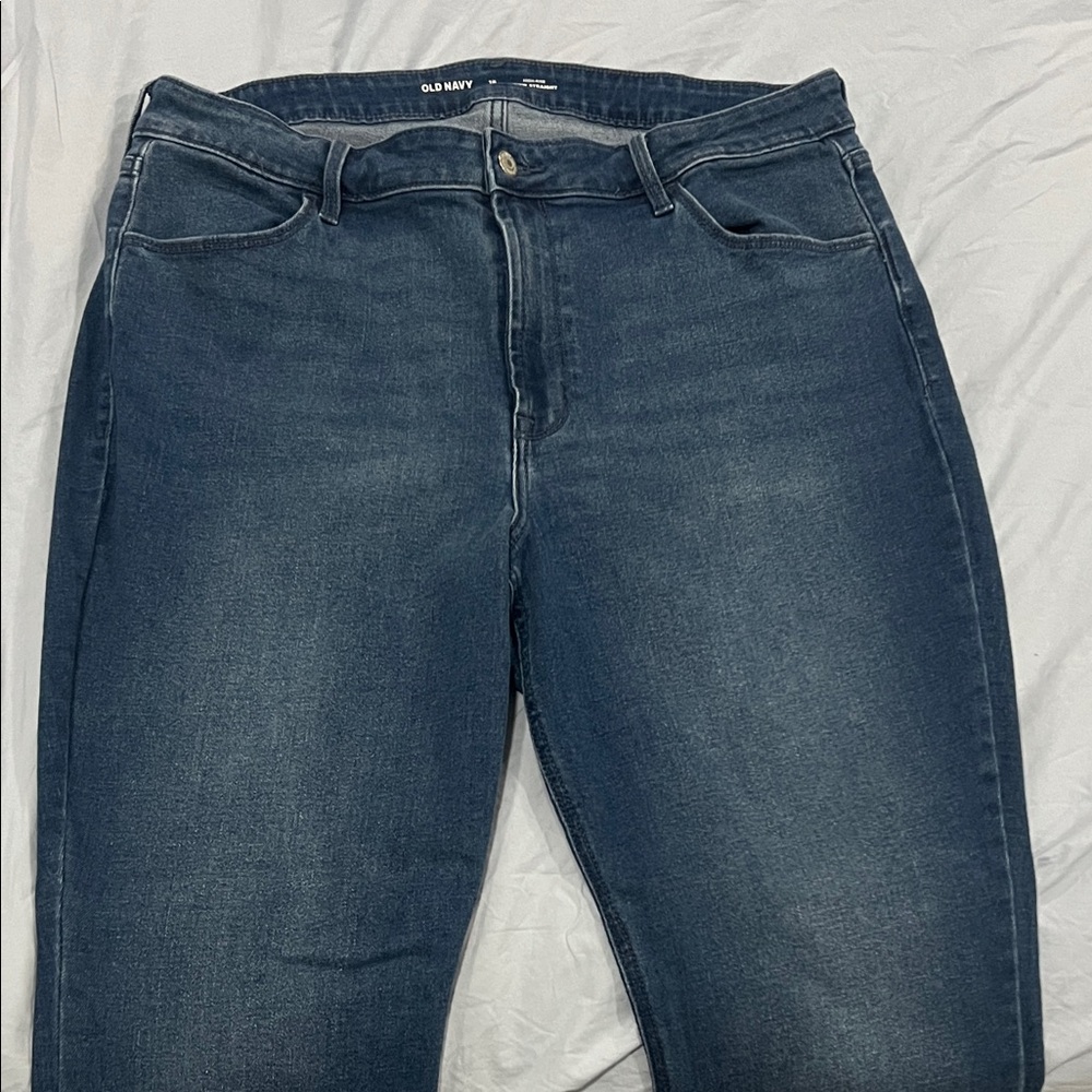 Old Navy High-Rise Wow Straight Jeans